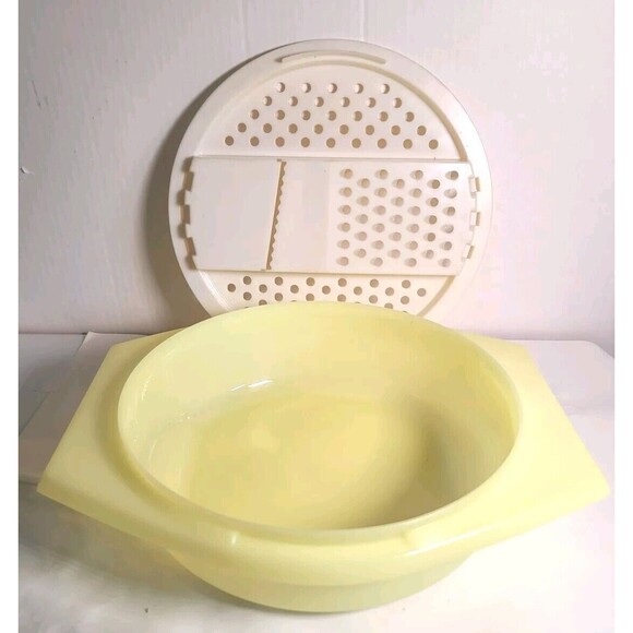 Vintage 2 Piece Tupperware Cheese Shredder Grater & Bowl Set Yellow/white - Picture 1 of 7